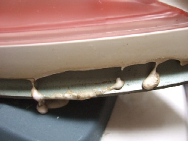 溶けたアイロン