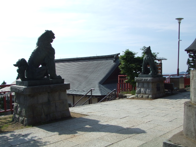 御岳神社狛犬.jpg