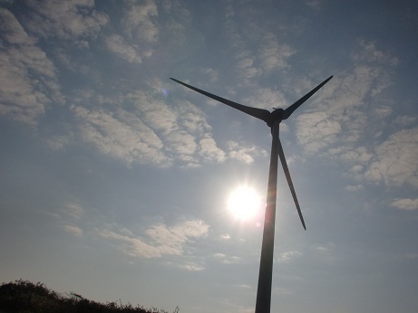 10090811 風車逆光.jpg