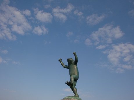 10090811 今日のお空とモモさん.jpg