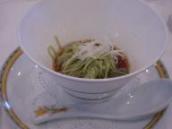 ヒスイ色の一口おそば