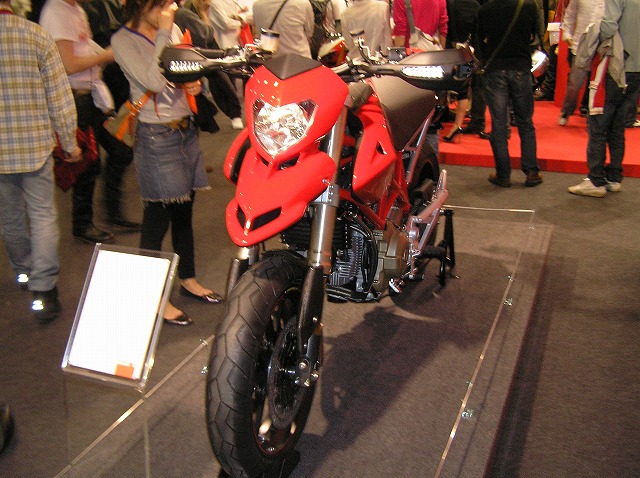 ガッチャメカ？