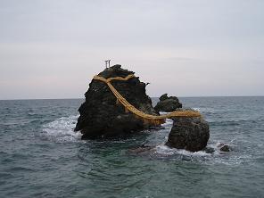 夫婦岩
