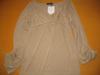 soulberryベージュカットソー