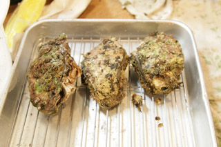 １０、こいつが岩牡蠣くんです。美味～～～～～～！