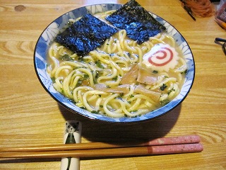 カップラーメン