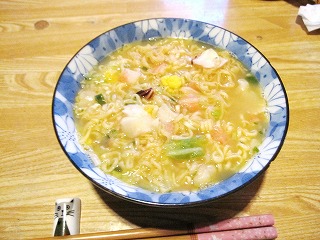 カップラーメン