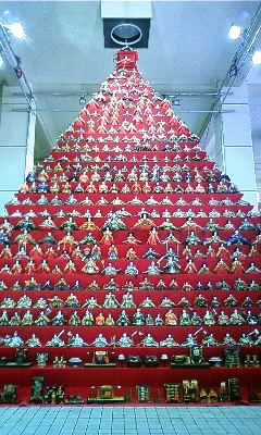 ピラミッド雛人形