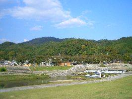 三輪山と大和川