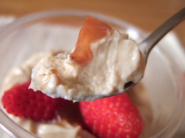 お豆腐クリームの苺ショートケーキ仕立て