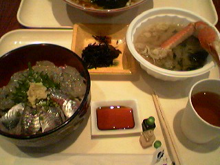 生しらすアジ丼