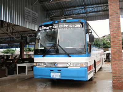 タイ行き国際バス.jpg
