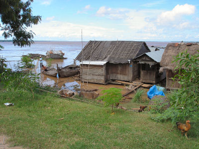 コンポンチャム水上住宅２.jpg