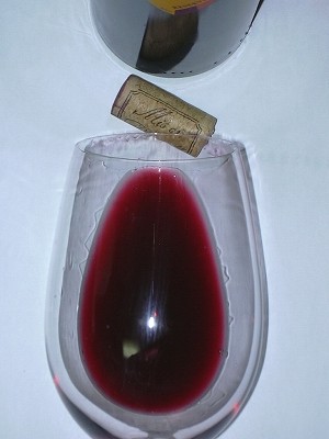 Mommessin VdP Syrah PN2006 glass.jpg