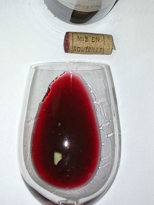 Ch.Capville 2006 glass.jpg