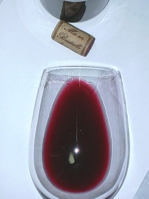 Varmont Rouge2007 glass.jpg