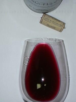 M.Chapoutier  Bila-Haut2007 glass.jpg