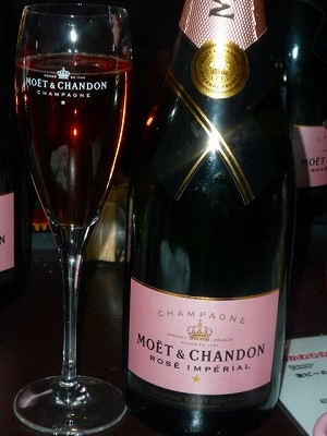 Moet et Chandon Rose.jpg