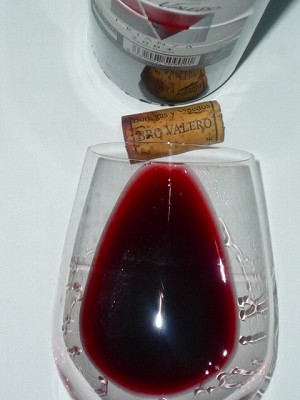 Bro Valero Crianza CS2004-2 glass.jpg
