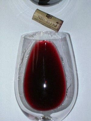 Neil Ellis CS- Merlot2005 glass.jpg