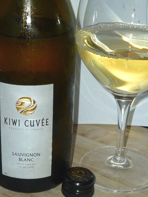Kiwi Cuvee SB2007 glass.jpg