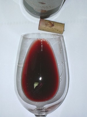 Badger Mountain Vintners Estate Merlot2002 glass.jpg