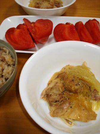 夕食　鶏肉のコンソメ煮