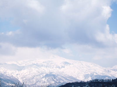 ２００９年４月２９日（水）こつぶり山からの白山 037.jpg