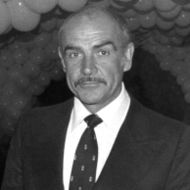 190px-Sean_Connery_1980_Crop.jpg