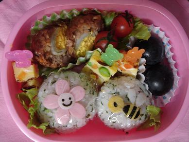 花と蜂さんのお弁当