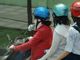 3persons　Bike、Ho Chi Minh,Vietnam