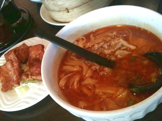 練りごま風味担担麺