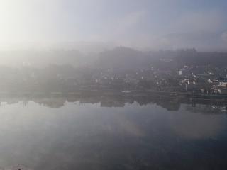 三隅川の朝もや