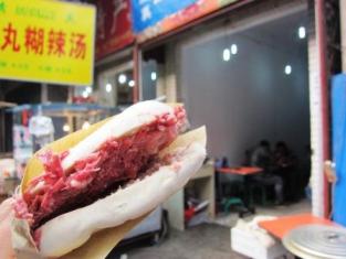 西安 大清真寺付近　肉夾糢５.jpg