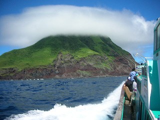 小島　船から