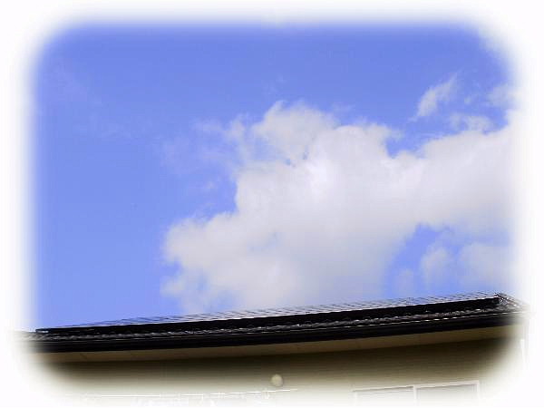 20100801_雲間のＰＶパネル.JPG