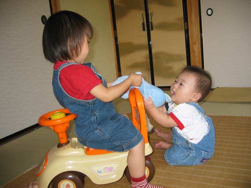 おいおい　とるなっちゅ～に！？（笑）