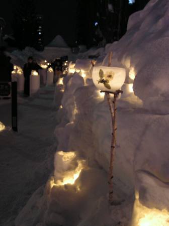 雪明かりの路６