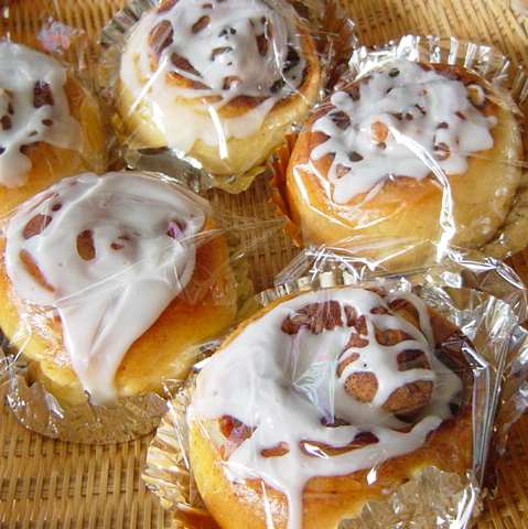 シナモンロール焼けましたー。2006.05.24