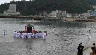 熱海こがし祭り　宮神輿