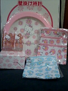070330_1410~0001サンリオ商品.JPG
