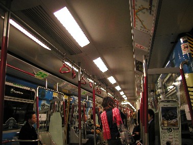 地下鉄車内.jpg