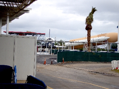 シャトル・プラザ