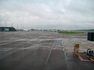 タリンの空港.jpg