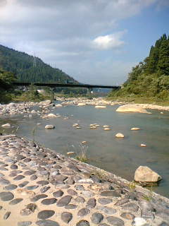 手取り川の清流