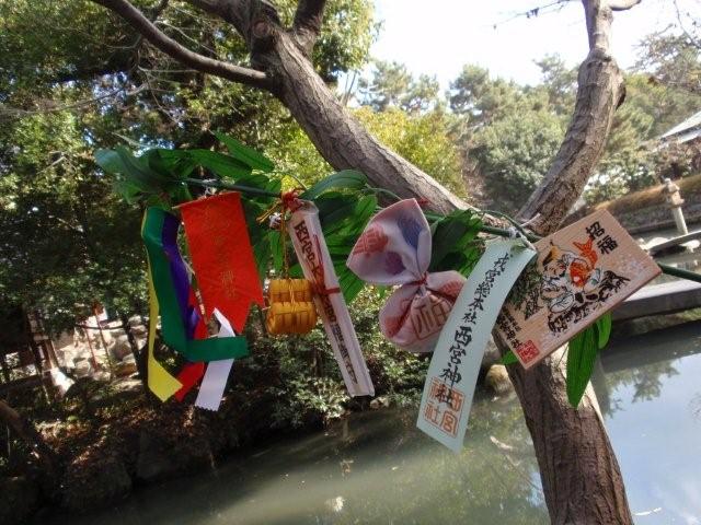 9-01-11 西宮神社 福笹に米俵