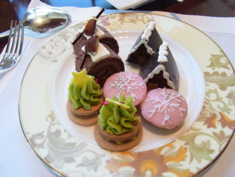 20111210シャングリ・ラAFT 06スイーツ.jpg