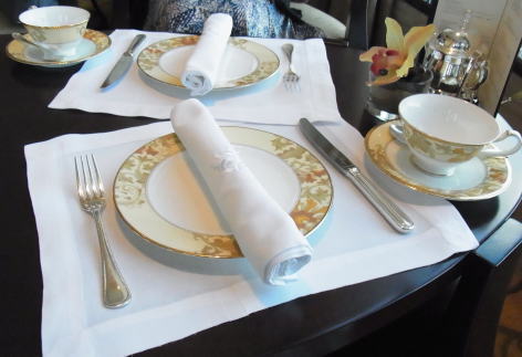 20110929AF.Tシャングリ・ラ テーブルセッティング.jpg