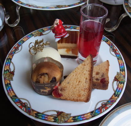 20111202AFT13ウェスティンホテル　ｹｰｷ類.jpg