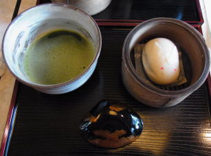 20101003 06北鎌倉　茶寮風花　うさぎ饅頭.jpg